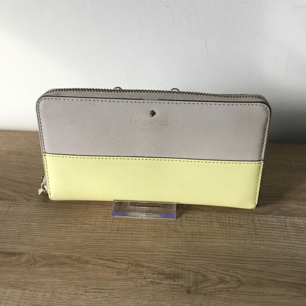 Kate Spade New York Cedar Street Lacey Wallet Two Tone Colorblock Pastel Yellow